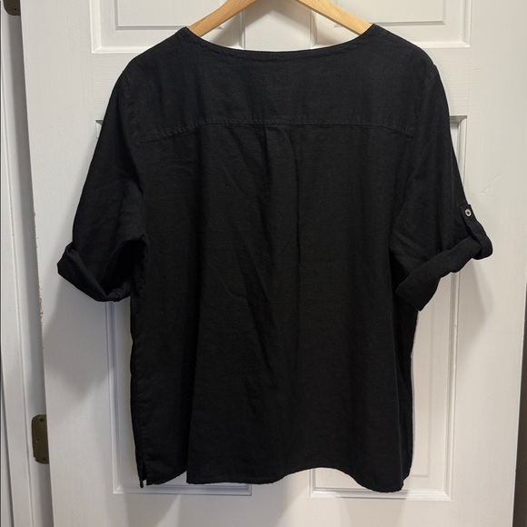 Anne Klein linen blend short sleeve front zip top - Picture 3 of 9